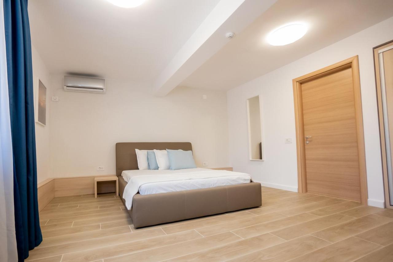 Vila Ines - Mamaia Nord Năvodari Exteriör bild